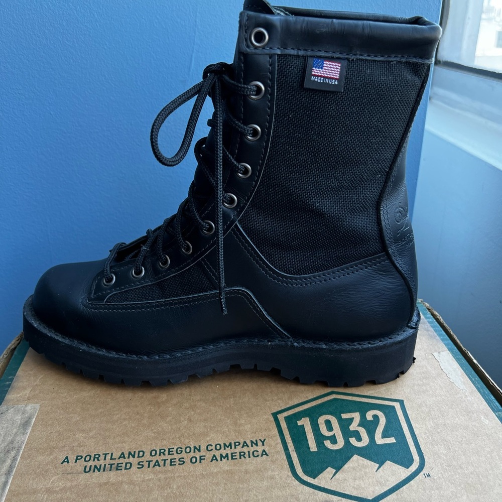 Danner boots, Acadia model